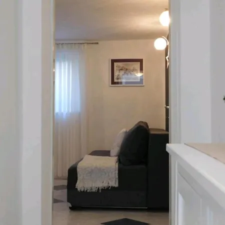 Basegray سبليت